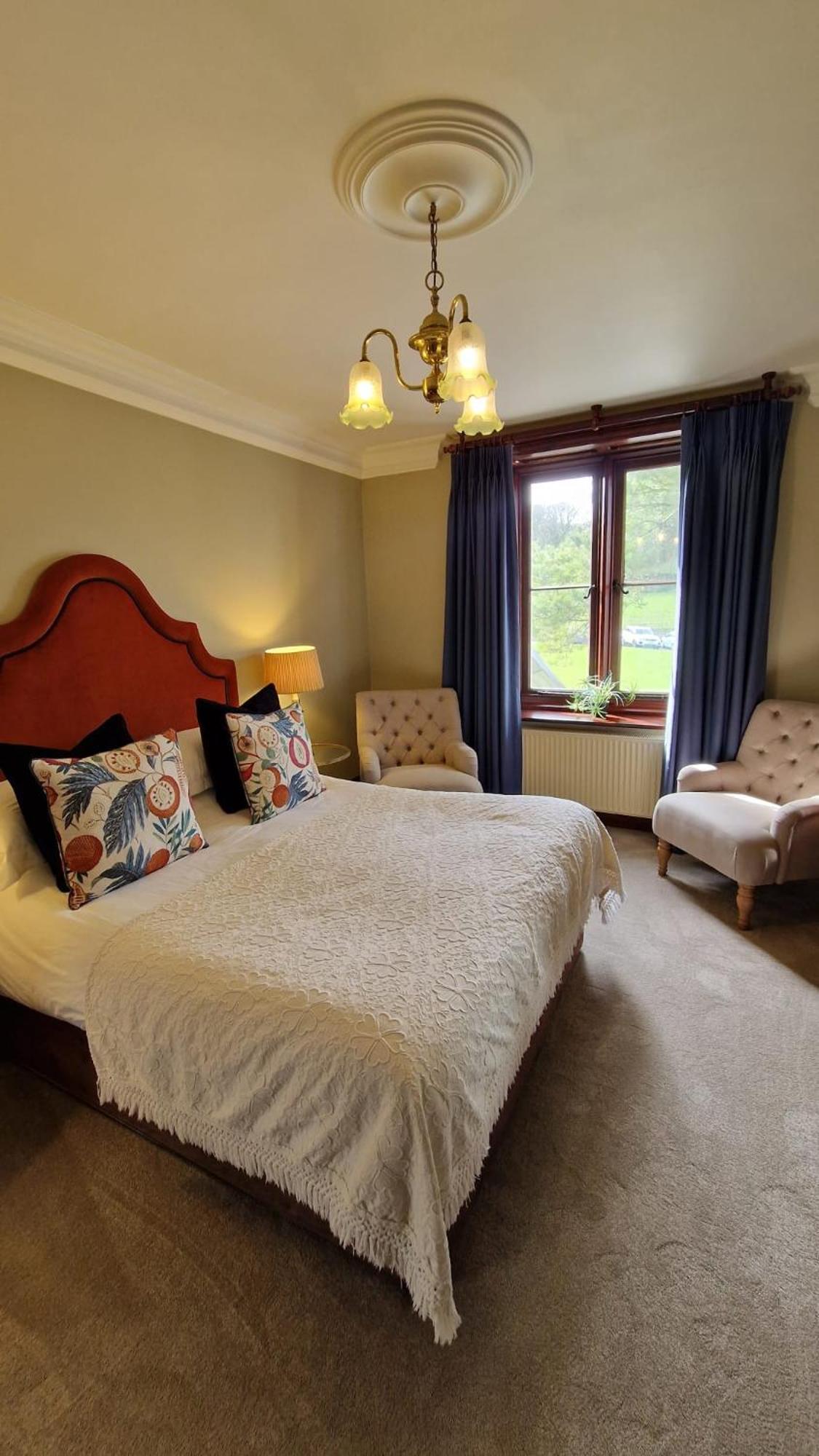 Parc-Le-Breos House Bed & Breakfast Penclawdd Exterior photo