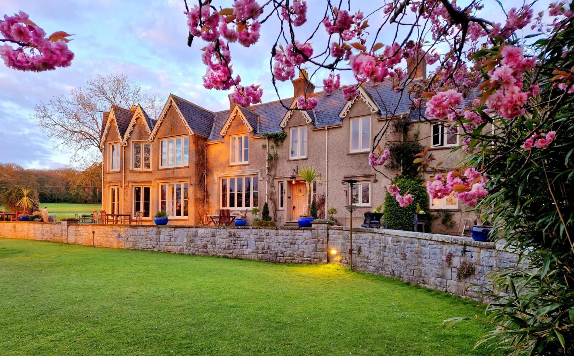 Parc-Le-Breos House Bed & Breakfast Penclawdd Exterior photo