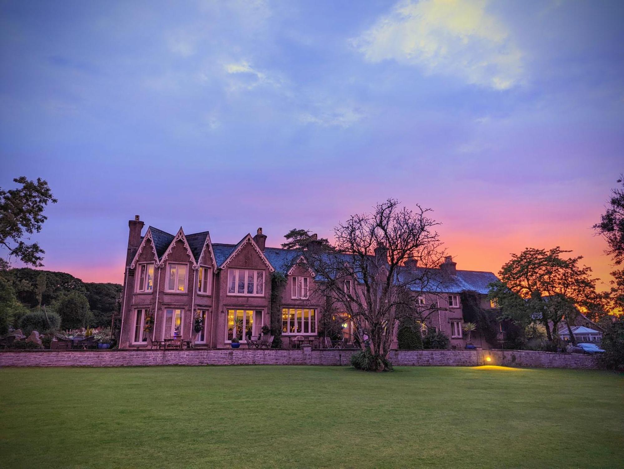 Parc-Le-Breos House Bed & Breakfast Penclawdd Exterior photo