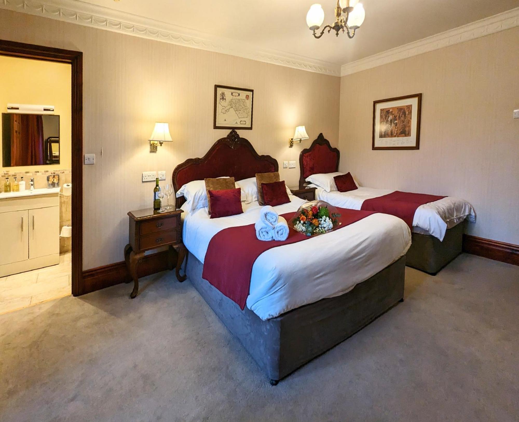 Parc-Le-Breos House Bed & Breakfast Penclawdd Room photo