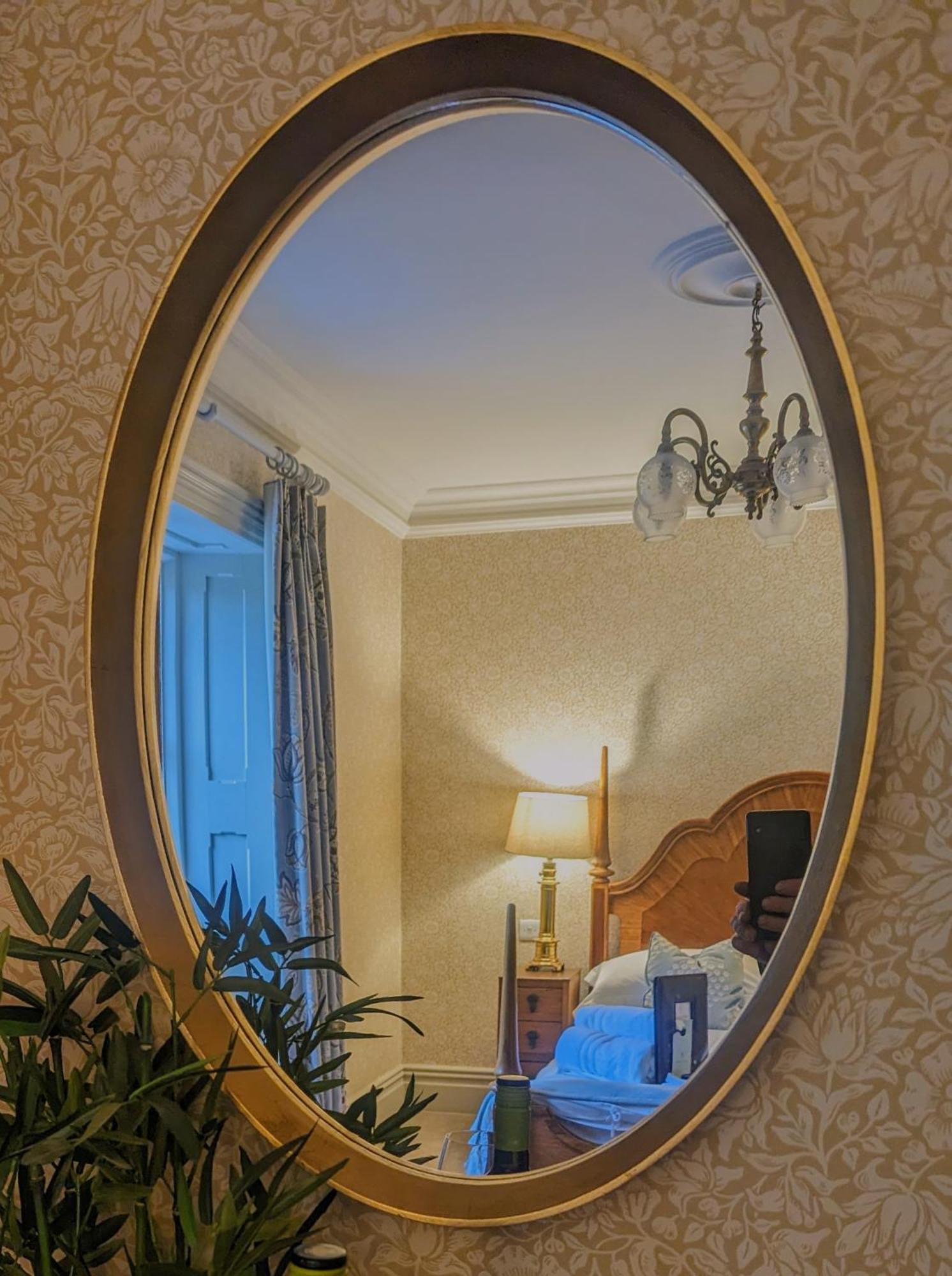Parc-Le-Breos House Bed & Breakfast Penclawdd Room photo