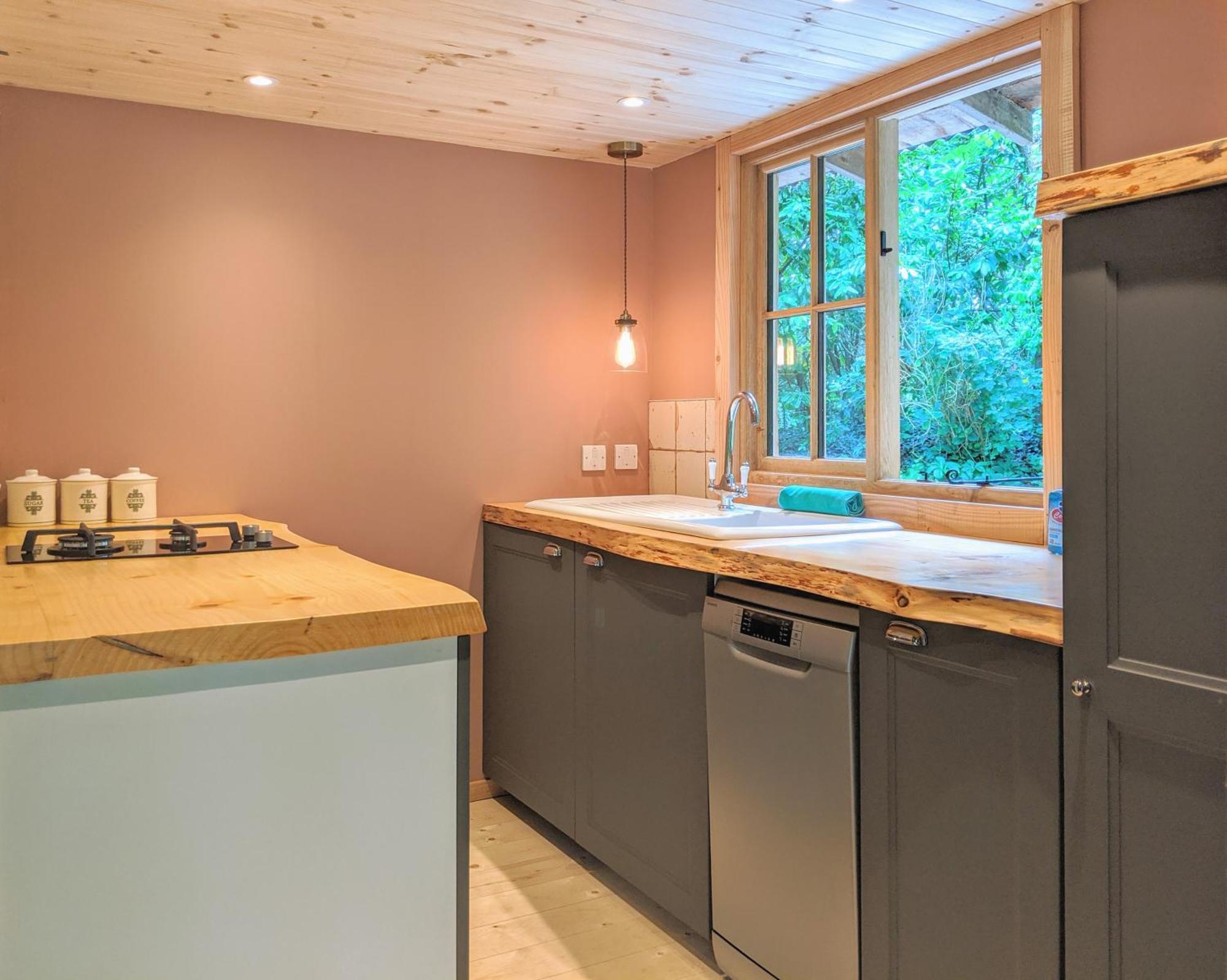 Parc-Le-Breos House Bed & Breakfast Penclawdd Room photo